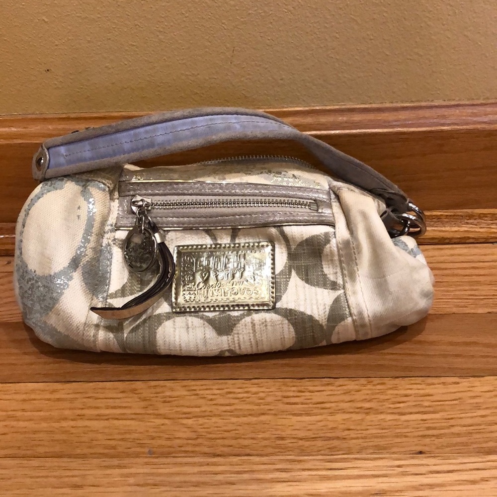 Coach poppy purse